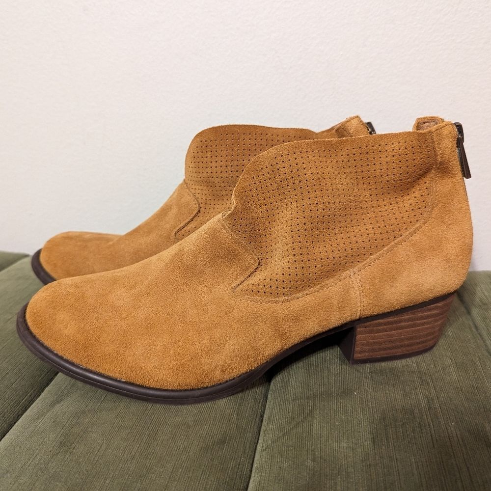 Jessica Simpson Dacia Perforated Tan Genuine Suede Ankle Booties Boots Women 9.5